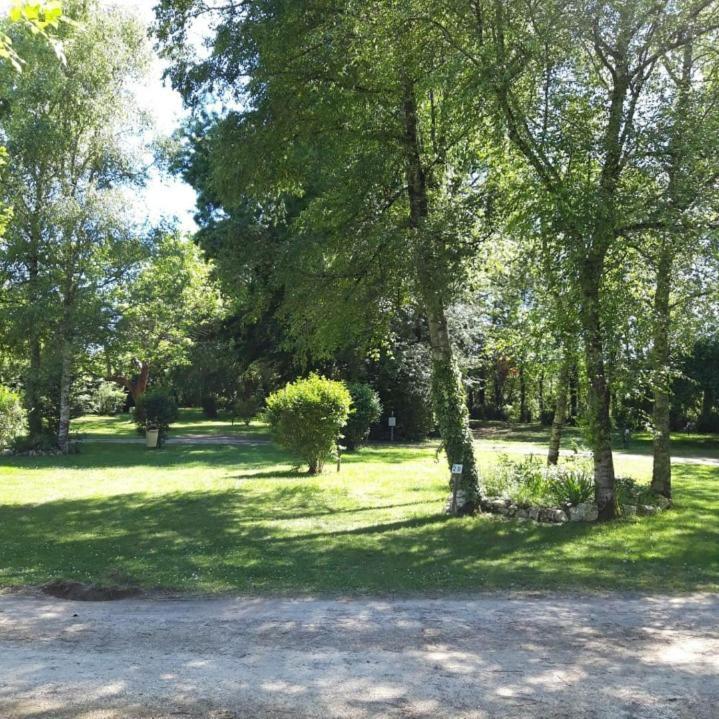 Camping De Baignes Hotel Exterior photo